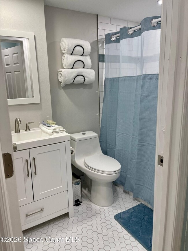 Building Photo - 365 N Orlando Ave