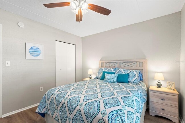 Building Photo - 8911 Blind Pass Rd