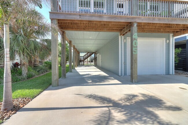 Building Photo - 409 Paradise Pointe Dr