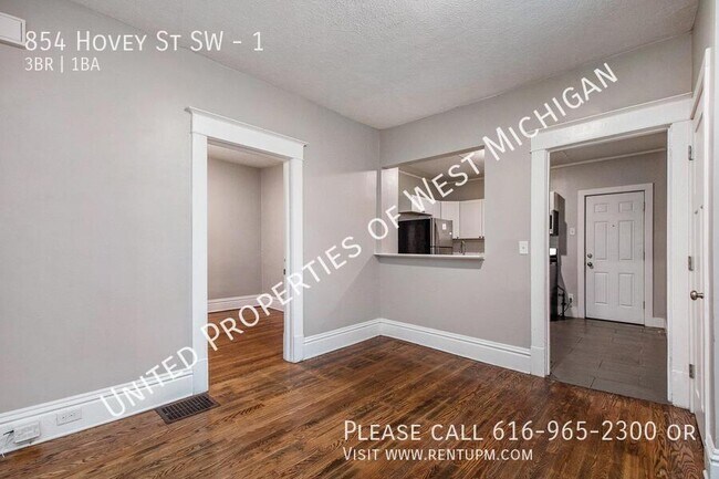 Building Photo - 854 Hovey St SW