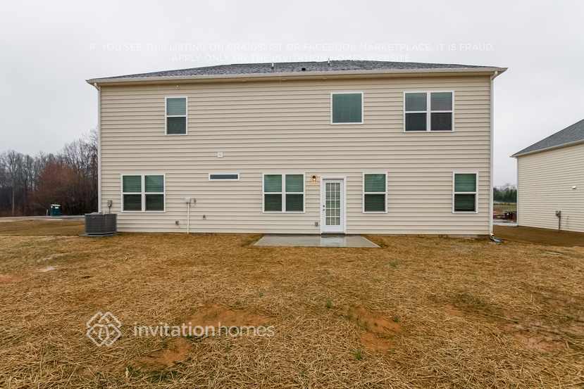Building Photo - 107 Sassafras Rd