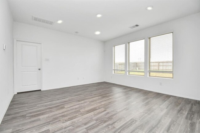 Building Photo - 9011 Brazos Dr