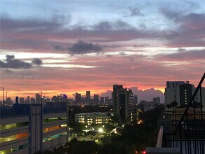 Building Photo - 3410 Coral Wy