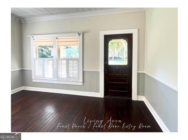 Building Photo - 208 Bartlett St