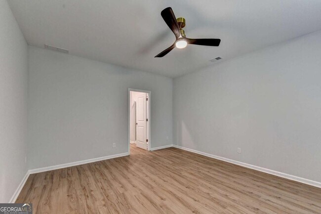 Building Photo - 175 Grey Falcon Ave