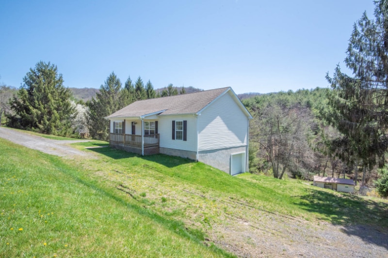 Building Photo - 249 Noahs Rd