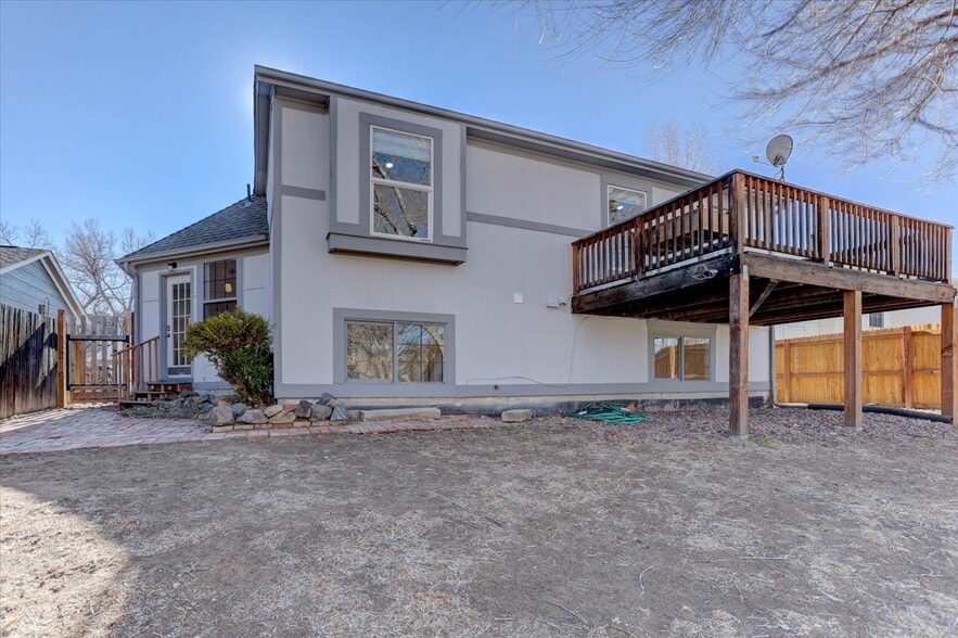 Building Photo - 13553 W 65th Pl