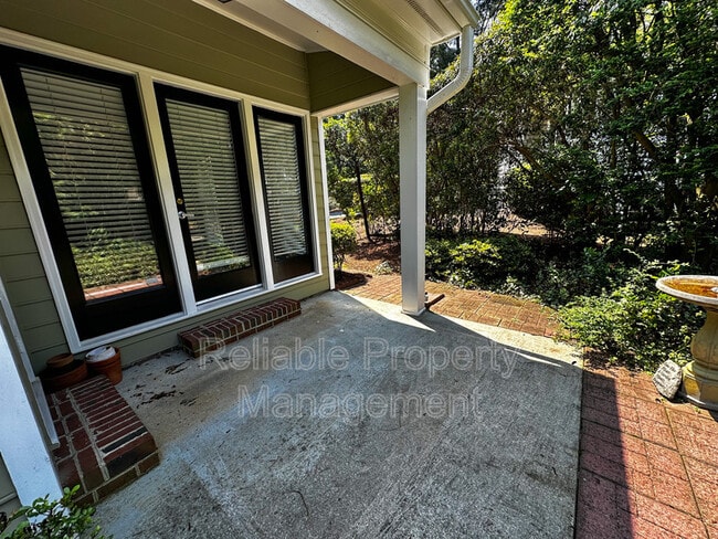 Building Photo - 5716 Grasmere Ct