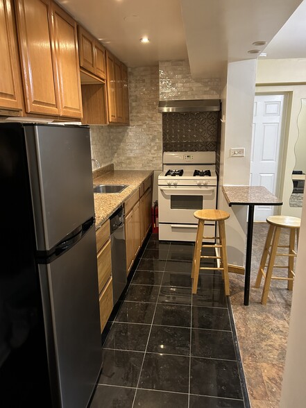 Kitchen - 1508 17th St NW