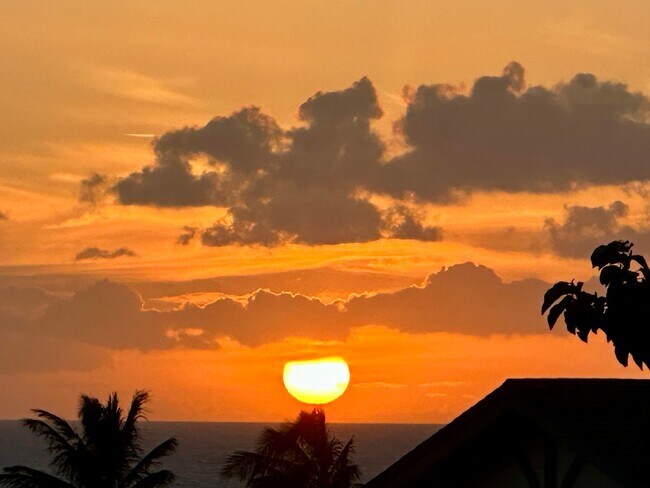 Building Photo - NAPIILI VILLAS 3 BEDROOM 2 BATH UNFURNISHE...