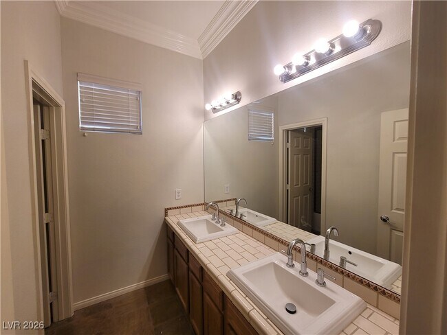 Building Photo - 9338 Wilderness Glen Ave