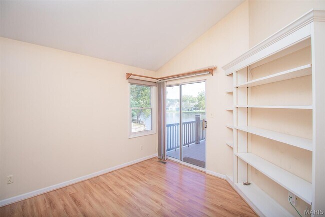 Building Photo - 3309 Lower Lakes Estates Dr