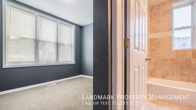 Building Photo - 2612 W 25th St