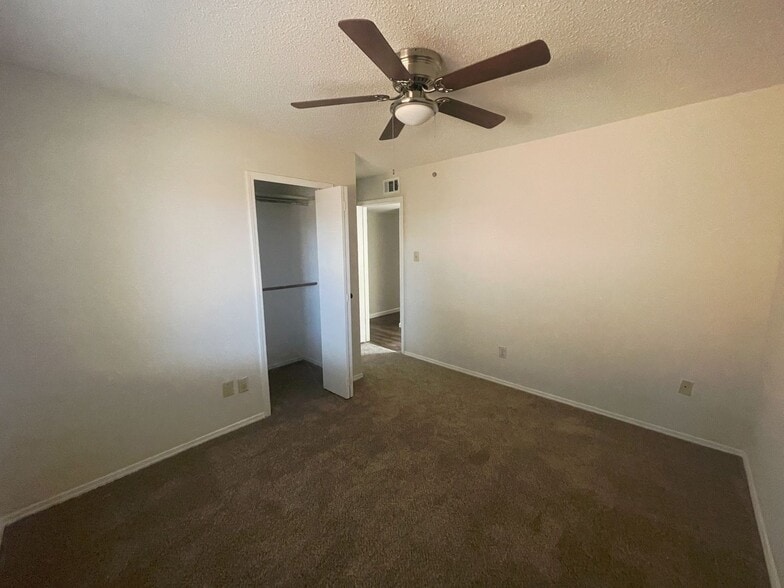 Building Photo - 2201 Sage Ln