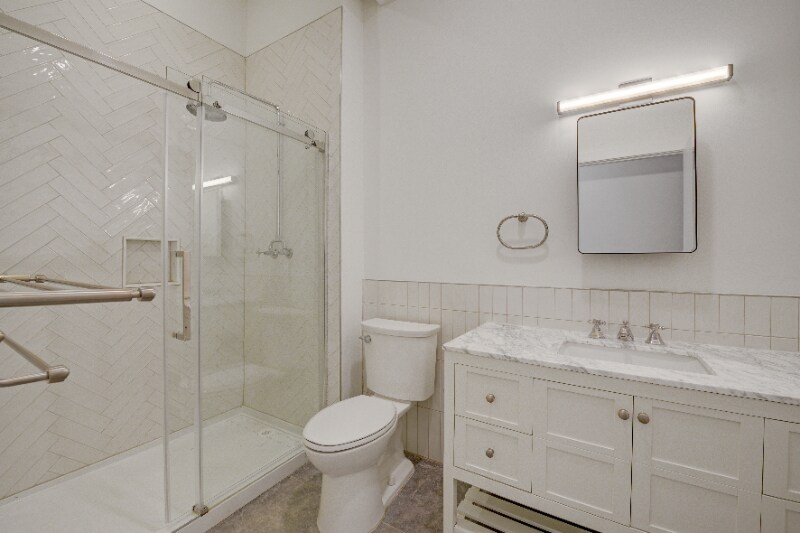 Building Photo - 1851 N Howard St