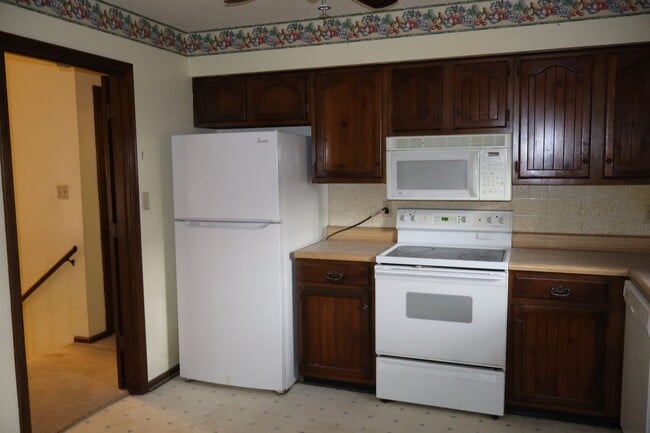 Building Photo - 1900 S El Dorado Dr