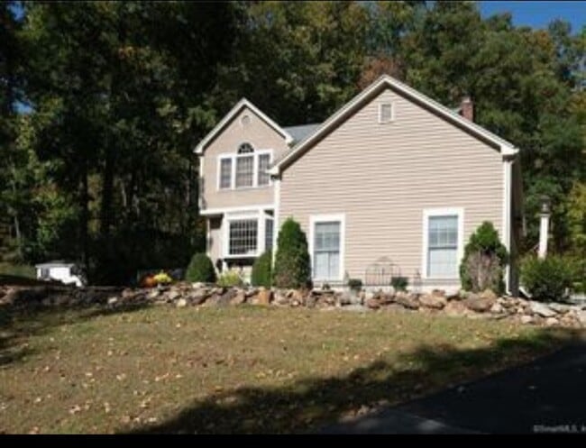 Building Photo - 139 Stonefence Rd