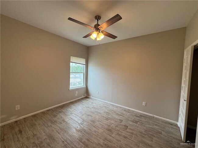Building Photo - 1200 Sucre Dr