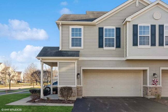 Building Photo - 637 Arbor Cir