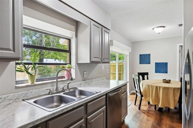 Building Photo - 1228 SW 75th Dr