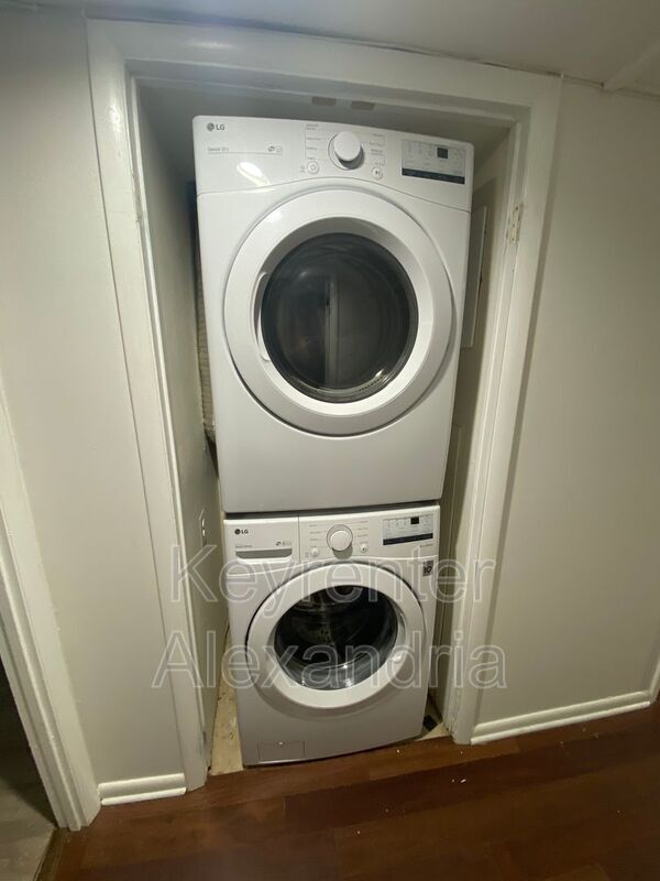 Building Photo - 124 Roberts Ln