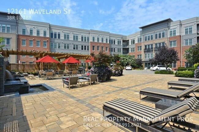 Building Photo - 12161 Waveland St