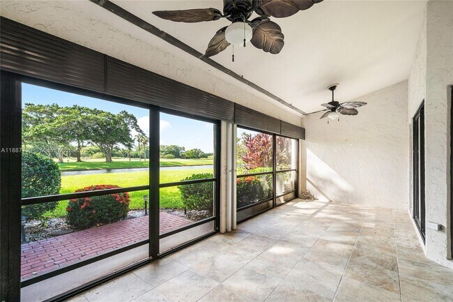 Building Photo - 5794 Parkwalk Cir W