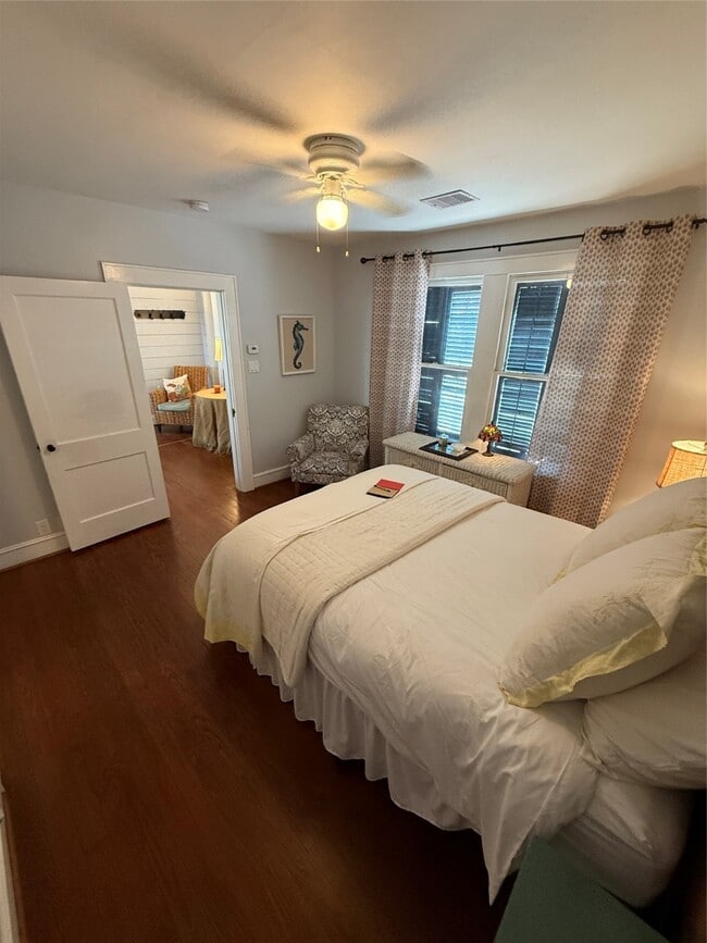 Building Photo - 2007 Avenue M