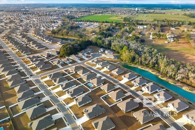 Building Photo - 10452 Winning Colors Trl