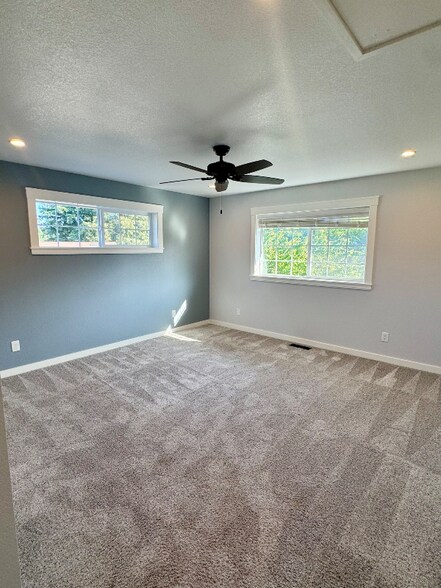 Building Photo - 224 Cotati Oaks Ct W