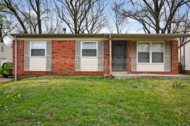 Building Photo - 10216 Royal Dr