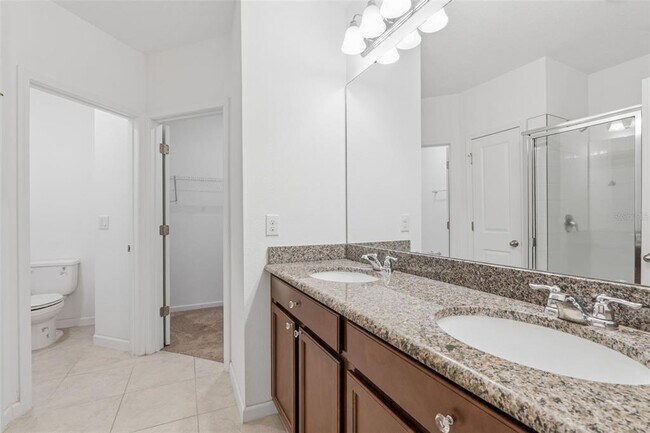 Building Photo - 836 Cambridge Dr
