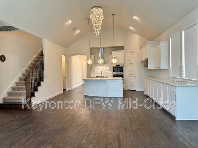 Building Photo - 2016 Remington Dr