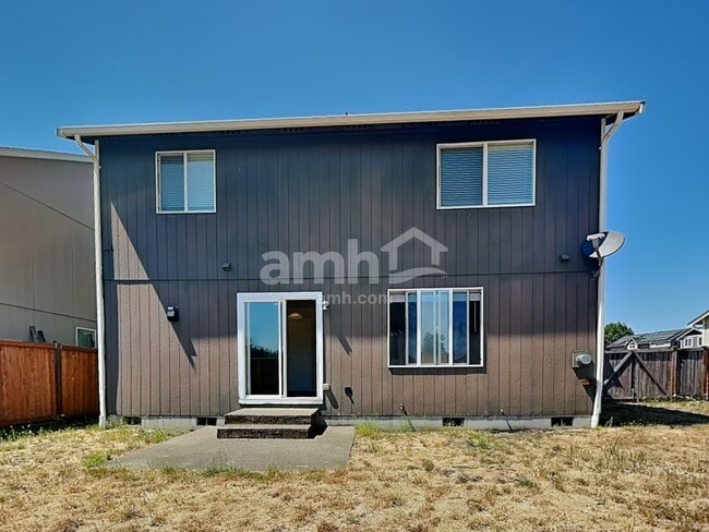 Building Photo - 16646 Rainier View Dr SE