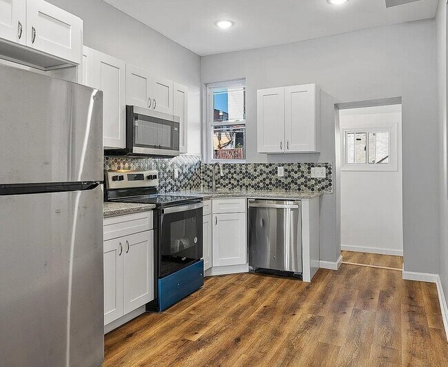 Building Photo - 1754 Georges Ln