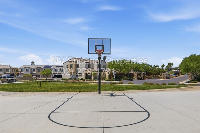Building Photo - NW! 3 Bedroom Townhouse!! Gated!! Parks!! All Tile Floors Downstairs!! 2 Car Garage!!!