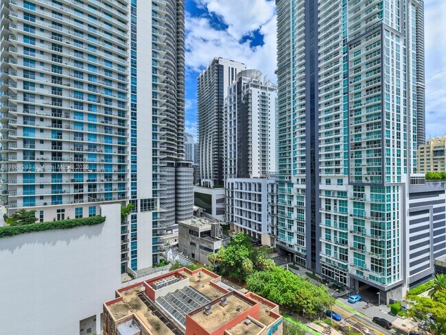Building Photo - 1250 N Miami Ave