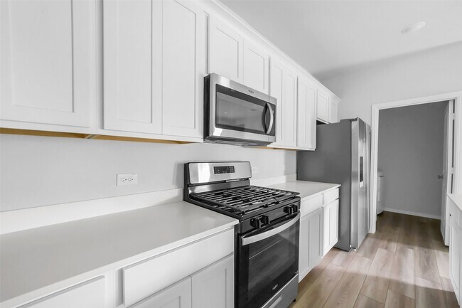 Building Photo - 1120 Novelle Bnd Dr