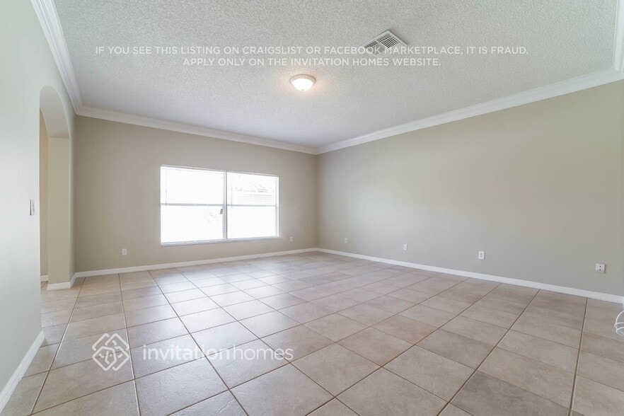 Building Photo - 2103 Hammock Moss Dr