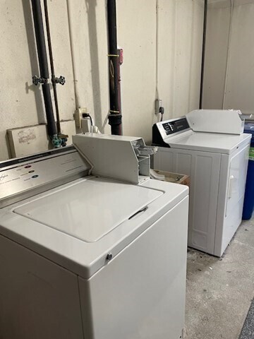 Building Photo - 125 Common St