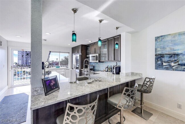 Building Photo - 10684 Gulf Shore Dr