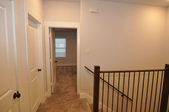 Building Photo - 829 Crystal Oak Ln