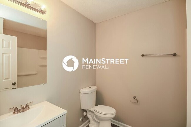Building Photo - 3 Bedroom Pet-Friendly Home in Rex, GA wit...