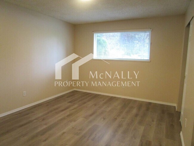 Building Photo - Melton: 6606