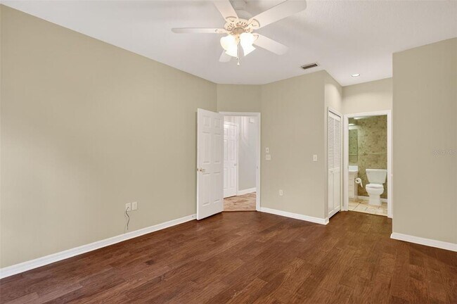 Building Photo - 618 High Point Dr