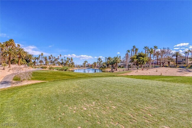 Building Photo - 155 Water Hazard Ln