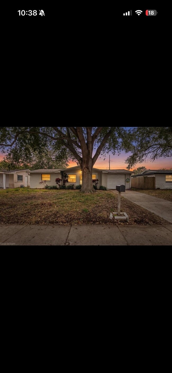 Building Photo - 3645 Colonial Hills Dr