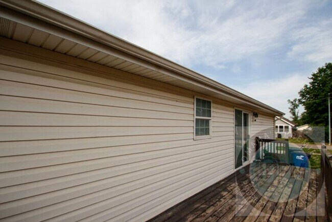 Building Photo - Discover this 3Bd/1Ba in Omaha, Ne