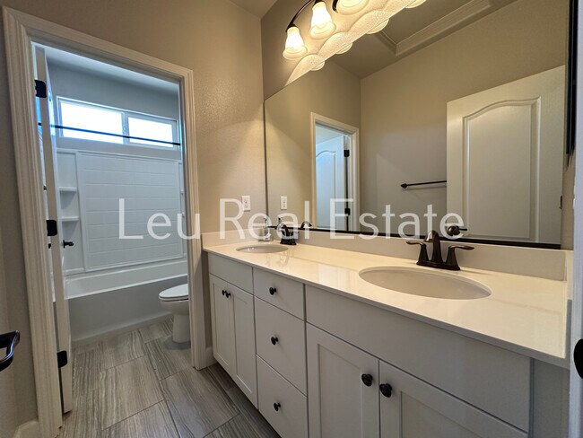 Building Photo - 5256 Florentino Lp