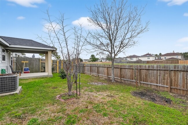 Building Photo - 13410 Blue Swallow Dr